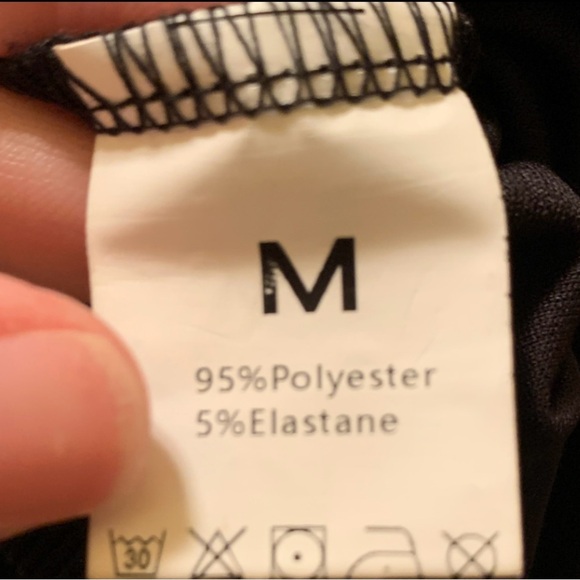 Women's Solid Color Woven V-neck Long Sleeve Top w/ button front - Picture 9 of 10